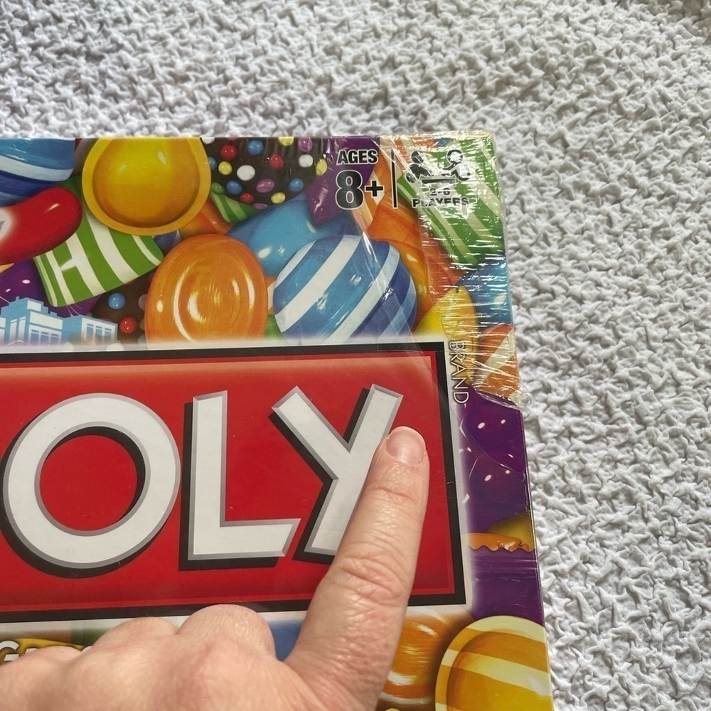NEW Monopoly Candy Crush Board Game Sealed - Picture 4 of 4